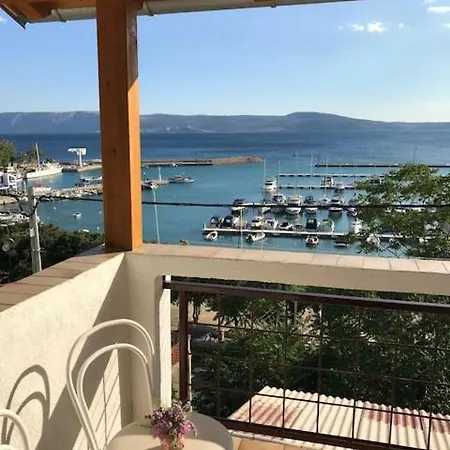 Apartment Visnja