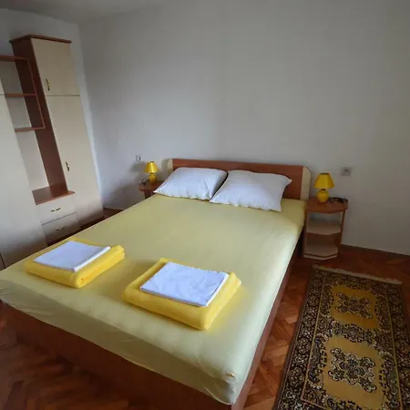 Visnja Apartment Novi Vinodolski